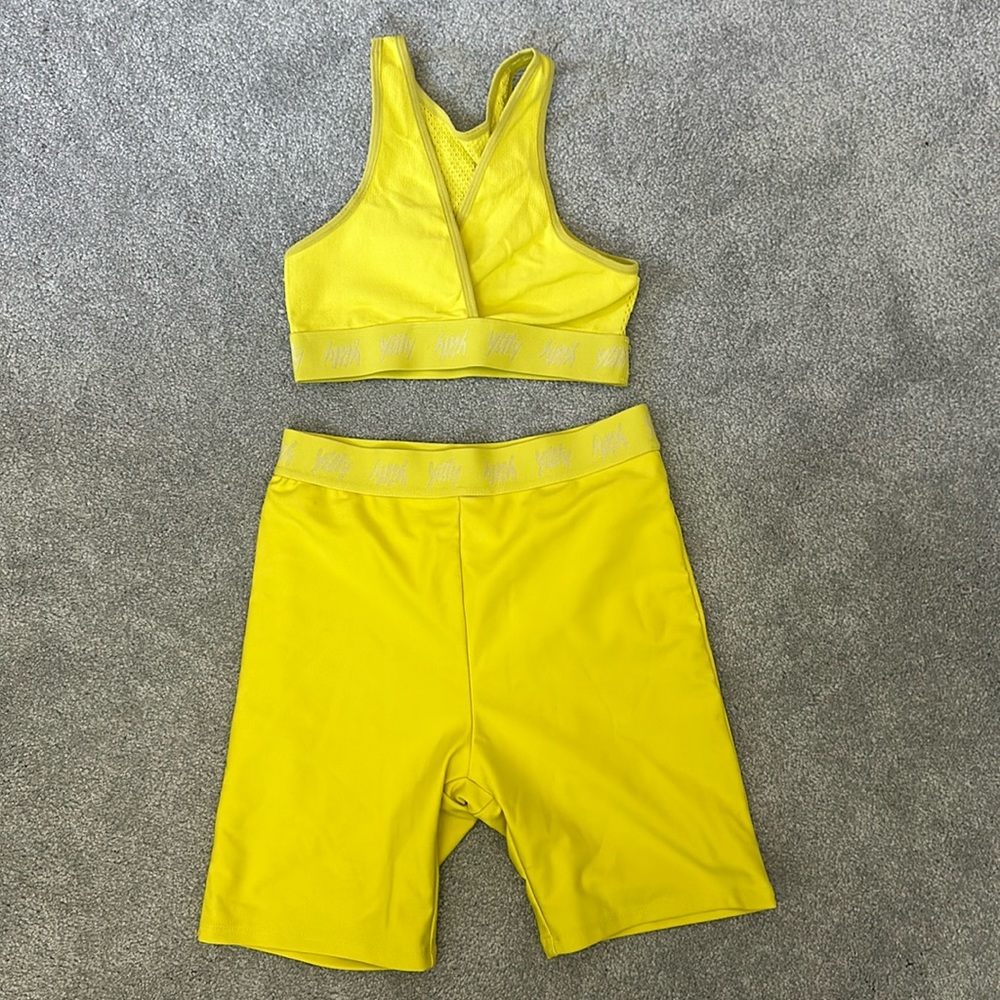 Yellow Yitty workout set. Size small.